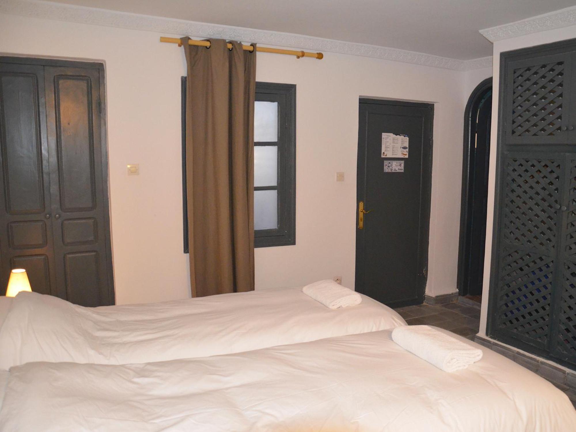 Tweets Hotel Szavíra Kültér fotó