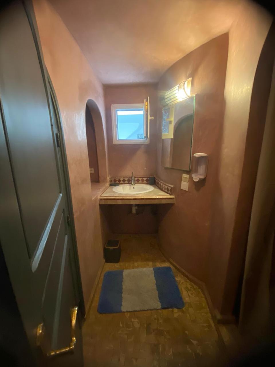 Tweets Hotel Szavíra Kültér fotó