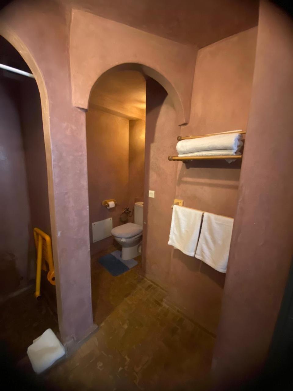 Tweets Hotel Szavíra Kültér fotó