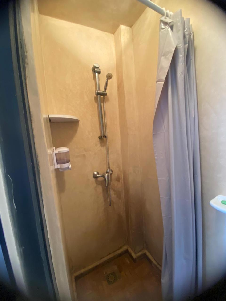 Tweets Hotel Szavíra Kültér fotó